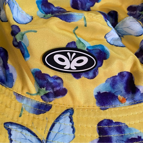 Petals & Peacocks yellow butterflies and flowers bucket hat,satin fabric O/S,NWT - Picture 6 of 9